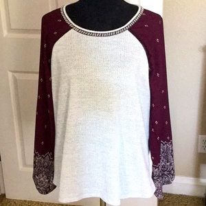 Maurices sweater/shirt